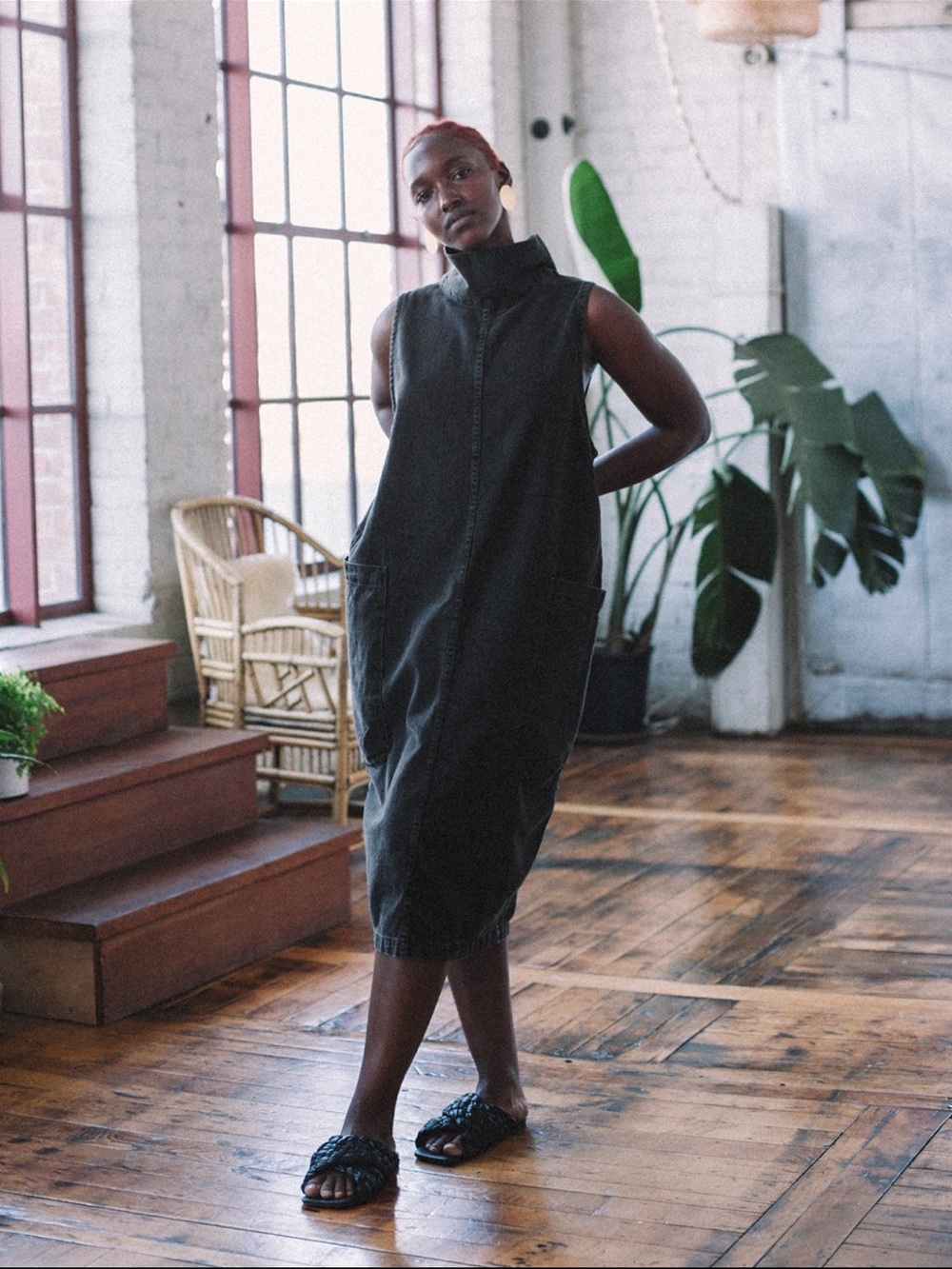 Aliya Wanek Washed Black Sleeveless High-Collar Midi Dress - Picture 9 of 9